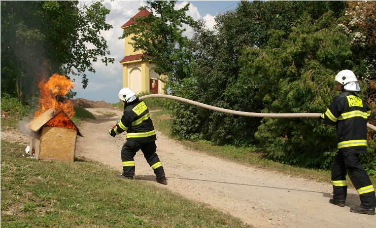 3. (45) Náhodná fotografie z galerie hasičů Lhoty u Potštejna